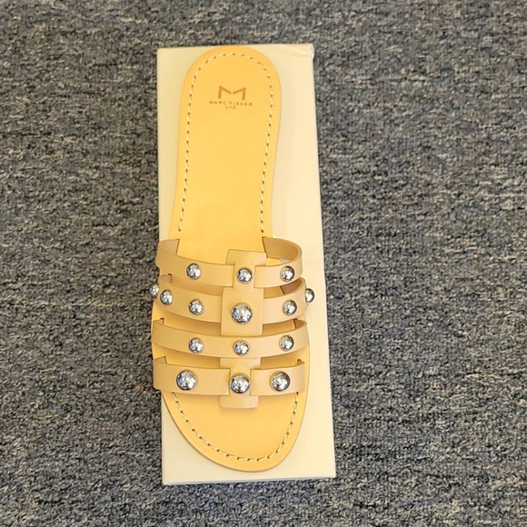 NEW IN BOX Marc Fisher Pava Natural Tan Leather Flat Slide Sandal sz 11 - Picture 5 of 7